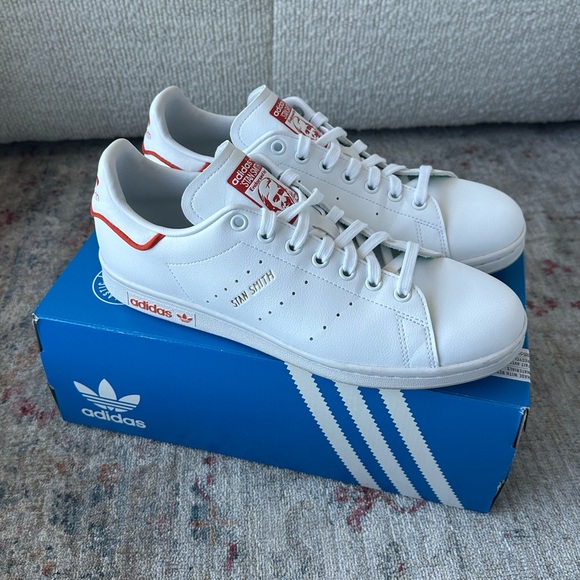 Adidas Stan Smith White Sneakers - Picture 3 of 9